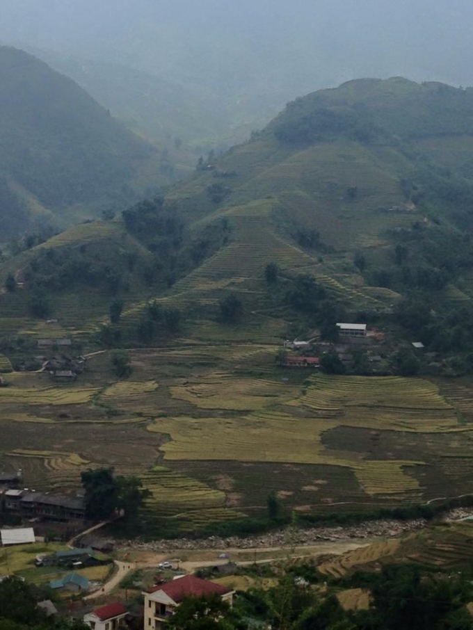 To&agrave;n cảnh n&uacute;i rừng H&agrave; Giang