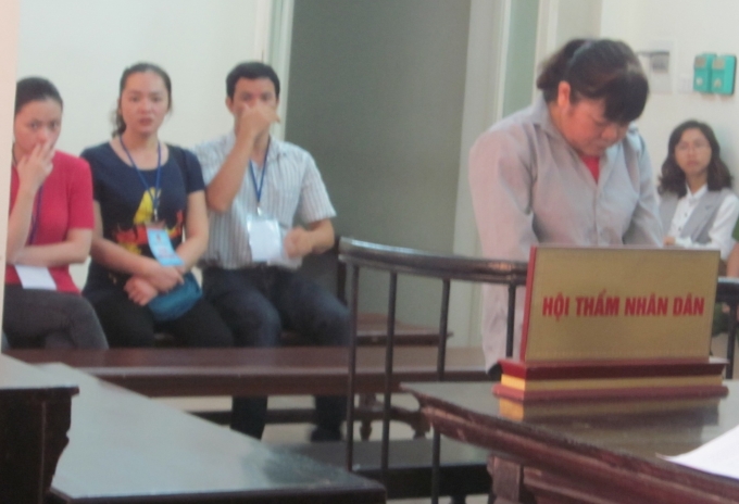 Tạ Thị Nga trong phi&ecirc;n t&ograve;a s&aacute;ng nay (Ảnh: Duy Khương)