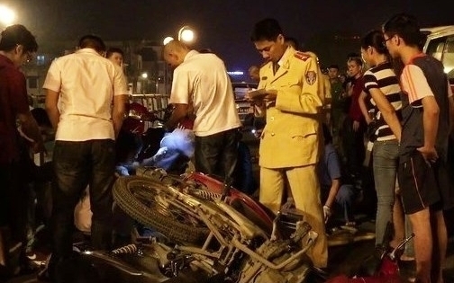 Tai nạn thảm khốc trên cầu Thái Hà: Ai sẽ bồi thường thiệt hại?