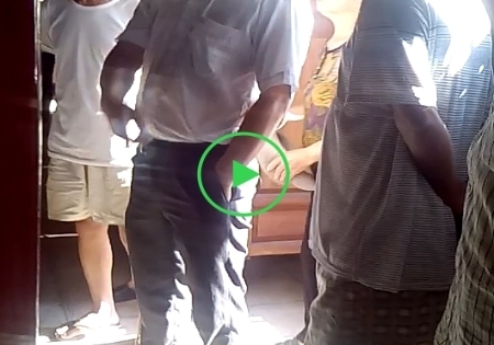 Phóng viên PhapluatPlus bị một Phó Chủ tịch phường cản trở tác nghiệp