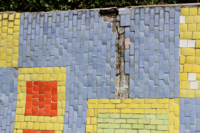 Con đường gốm sứ đang bị xuống cấp nghi&ecirc;m trọng