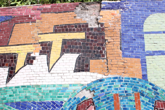 Con đường gốm sứ đang bị xuống cấp nghi&ecirc;m trọng