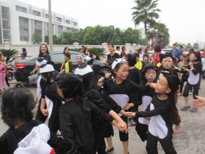 C&aacute;c em học sinh được h&oacute;a th&acirc;n th&agrave;nh những con chuột đ&aacute;ng y&ecirc;u