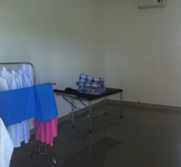 ... những g&igrave; b&ecirc;n trong ph&ograve;ng kh&aacute;m Mắt.