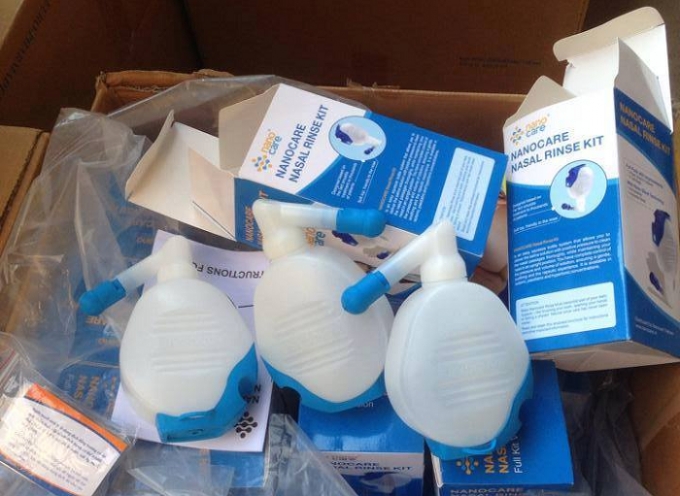 C&aacute;c sản phẩm trong l&ocirc; h&agrave;ng thực phẩm chức năng gắn nh&atilde;n m&aacute;c nước ngo&agrave;i.&nbsp;(Ảnh: Văn Đại)