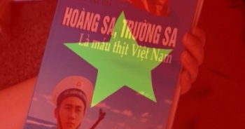 Người thầy giáo nặng lòng với Hoàng Sa, Trường Sa