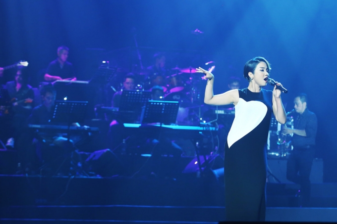 Mỹ Lĩnh h&aacute;t nhiều b&agrave;i h&aacute;t từng l&agrave;m n&ecirc;n t&ecirc;n tuổi của c&ocirc;&nbsp;-&nbsp;Ảnh: Đại Ng&ocirc;