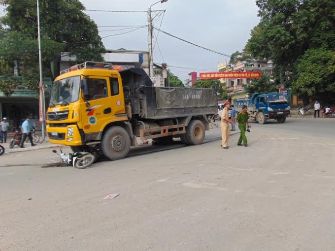 Hiện trường xảy ra vụ tai nạn thảm khốc