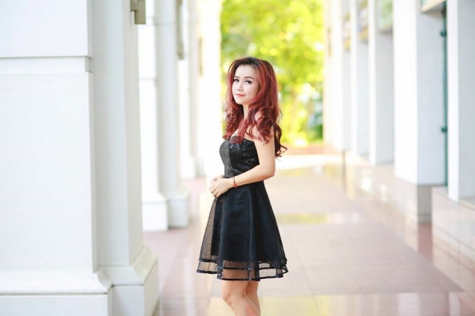 Nét đẹp rạng ngời của nữ di&ecirc;̃n vi&ecirc;n phim