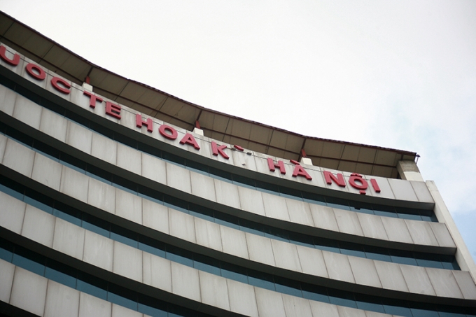 Hư hỏng, lở lo&eacute;t...