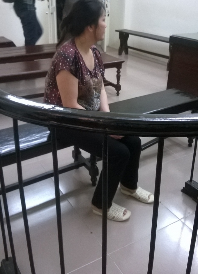 Bị c&aacute;o Hạnh tại t&ograve;a.