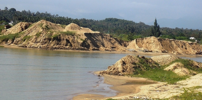 Nạo v&eacute;t khơi th&ocirc;ng được một thời gian lại bị bồi lấp