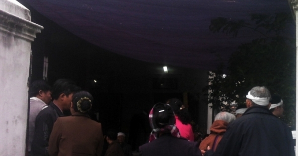 Hà Nam: Chồng thắt cổ vợ đến chết rồi tự tử bất thành