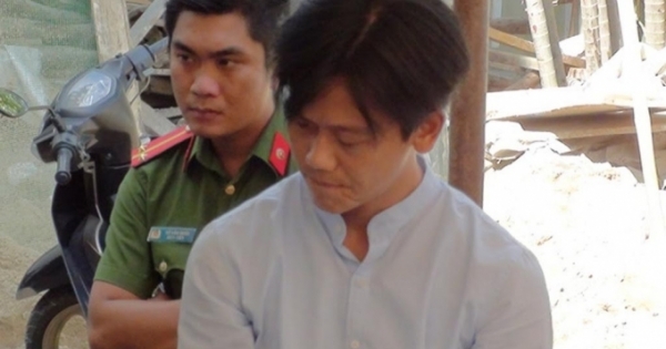 Đòi nợ cha không được, chém đứt gân con trẻ