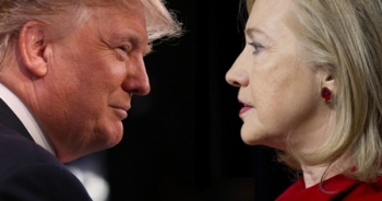 Trước giờ G, ông Trump bất ngờ vươn lên dẫn trước bà Clinton