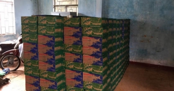 Bình Phước: Bắt đối tượng vận chuyển 600 thùng nước ngọt lậu từ Campuchia