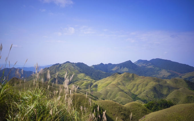 Ngỡ ng&agrave;ng vẻ đẹp hoang sơ và bình y&ecirc;n nơi v&ugrave;ng bi&ecirc;n Quảng Ninh