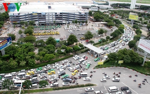 Hôm nay, cấm ôtô tải theo giờ quanh Sân bay Tân Sơn Nhất