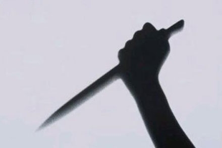 Mất mạng vì mượn điện thoại không trả