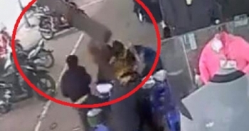 Hà Nội: Thoát nạn trong gang tấc khi bị vật thể lạ từ "trên trời rơi xuống"