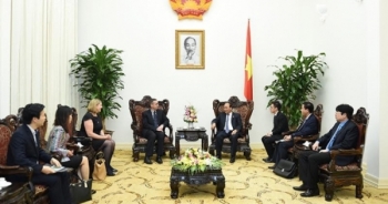 Thủ tướng Nguyễn Xuân Phúc tiếp hiệu trưởng Đại học Waikato (New Zealand)