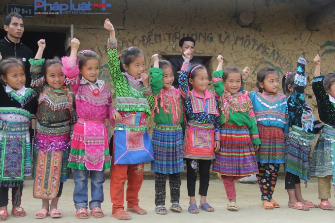 Nh&igrave;n c&aacute;c học sinh th&acirc;n y&ecirc;u của m&igrave;nh ng&agrave;y một trưởng th&agrave;nh l&agrave; động lực cho c&aacute;c thầy c&ocirc; cố gắng c&ocirc;ng hiến với nghề.