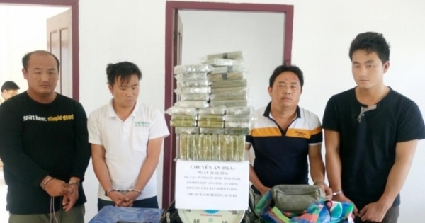 Nghệ An: Bắt 4 đối tượng vượt biên “cõng” 69 bánh heroin về Việt Nam tiêu thụ