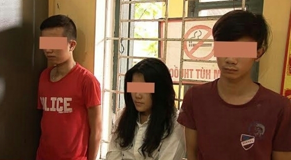 Huế: Phát hiện nhóm “tuổi teen” kinh doanh cỏ Mỹ