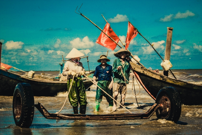 Niềm vui khi mỗi lần trở về bờ sẽ c&oacute; thật nhiều t&ocirc;m, c&aacute;.