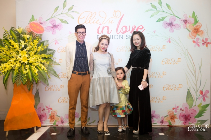 EllieVu in Love Fashion Show - Đ&ecirc;m thời trang của t&igrave;nh mẫu tử