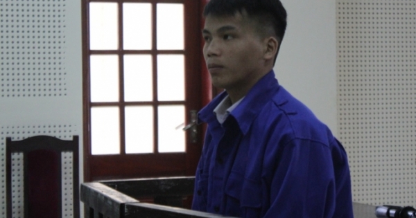 Dùng kẹo để dụ dỗ, gã thanh niên xâm hại bé gái nhiều lần