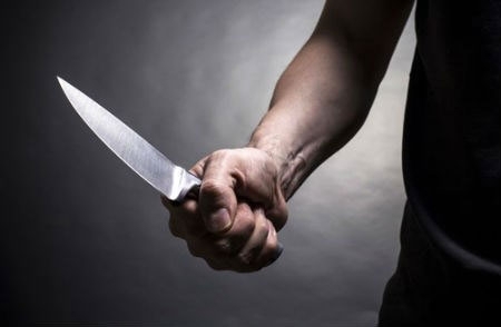 Phê ma túy đá rồi hung hãn cầm dao giết hàng xóm