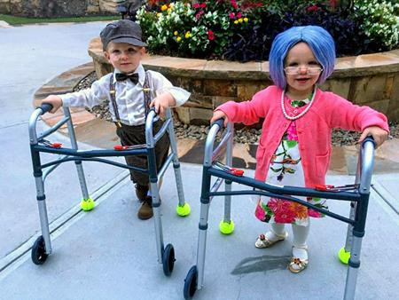 Hai nh&oacute;c t&igrave; nh&agrave; Kim Zolciak r&otilde; r&agrave;ng vẫn cực k&igrave; dễ thương, ngay cả khi đ&atilde; &ldquo;gi&agrave; nua&rdquo;.