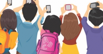 ĐBQH đề nghị cảnh báo khẩn cấp để chấm dứt tình trạng trẻ em dùng smartphone