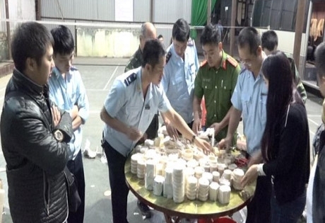 Lạng Sơn: Bắt lô hàng mỹ nghệ nghi là ngà voi