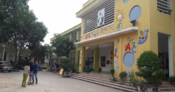 Phụ huynh tố giáo viên mầm non đánh gãy ngón tay con trai 5 tuổi