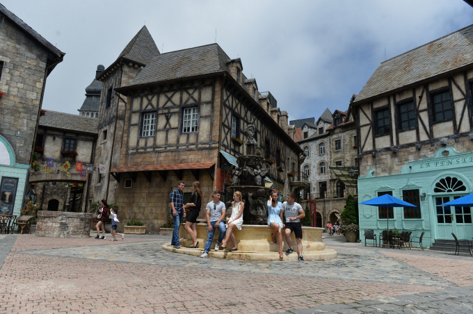 Du lịch Đ&agrave; Nẵng - C&uacute; h&iacute;ch sản phẩm chủ lực