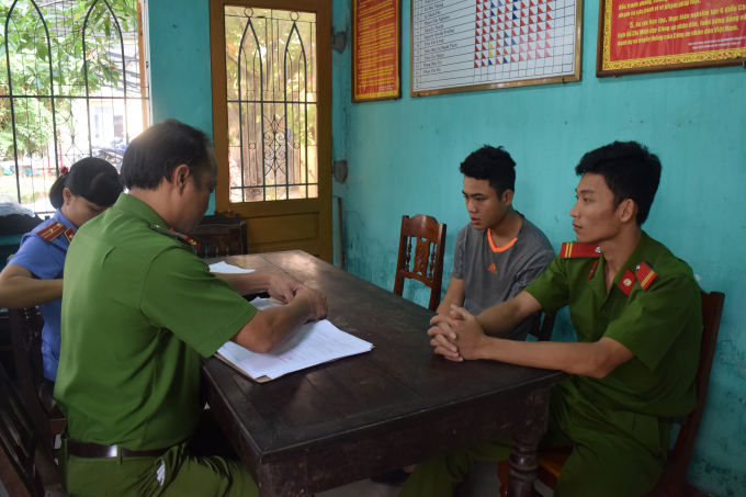 L&ecirc; B&aacute; Huy đang khai tại cơ quan C&ocirc;ng an.