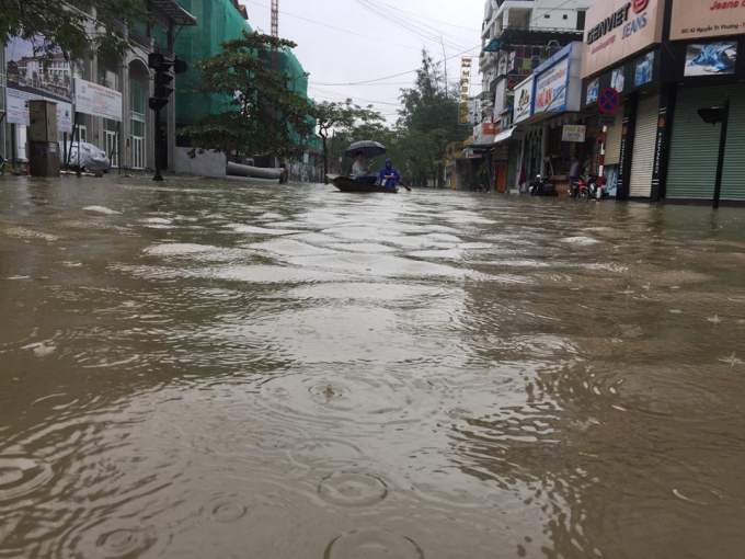 Thừa Thi&ecirc;n Huế: Nước c&aacute;c s&ocirc;ng đang l&ecirc;n nhanh, nguy cơ t&aacute;i hiện cơn lũ lịch sử năm 1999