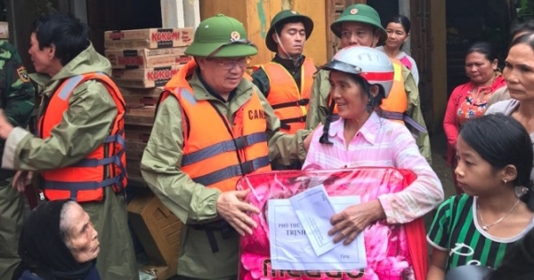 Phó Thủ tướng Trịnh Đình Dũng kiểm tra, đôn đốc công tác ứng phó mưa lũ