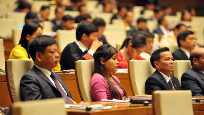 Quốc hội trong một phi&ecirc;n chất vấn trực tiếp tại nghị trường. (Ảnh: Vietnamnet)