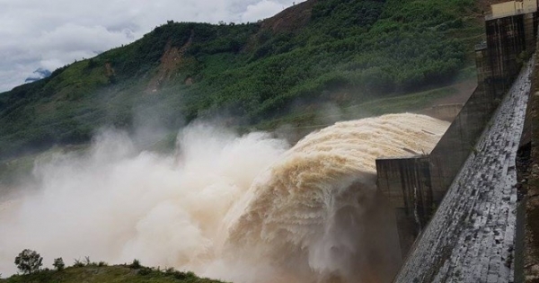 Truy tìm nhóm đối tượng phao tin vỡ đập Sông Tranh