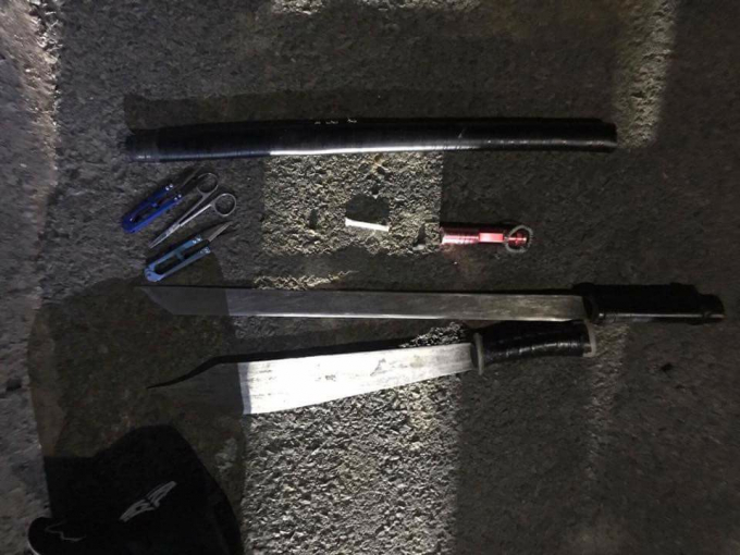 Tang vật thu được tr&ecirc;n người c&aacute;c đối tượng.