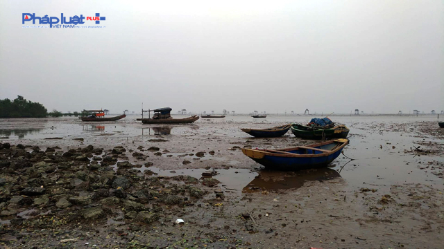 Vựa ngao Hải Lộc, nơi người d&acirc;n bị thiệt hại kh&aacute; lớn sau 2 trận b&atilde;o lũ. (Ảnh: Anh Thắng)