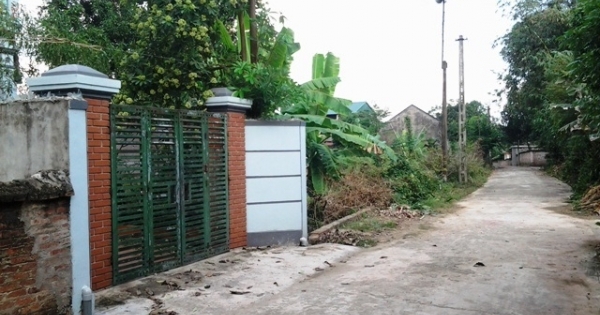 Vĩnh Phúc: Mua đất qua đấu giá, nhưng bị “găm” 2 năm không làm được sổ đỏ?