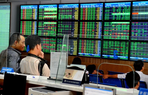 Giám sát chặt chẽ hoạt động thị trường chứng khoán phái sinh