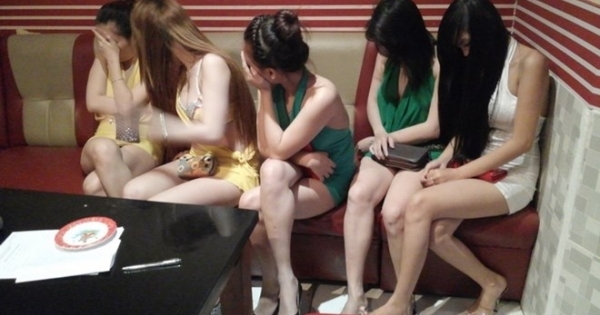 Hà Nội: Phá đường dây chân dài PG bán dâm 10 triệu đồng