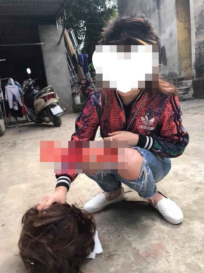 H&agrave; Nội: Vợ đi đ&aacute;nh ghen, cắt trụi t&oacute;c của t&igrave;nh địch rồi đem rao b&aacute;n