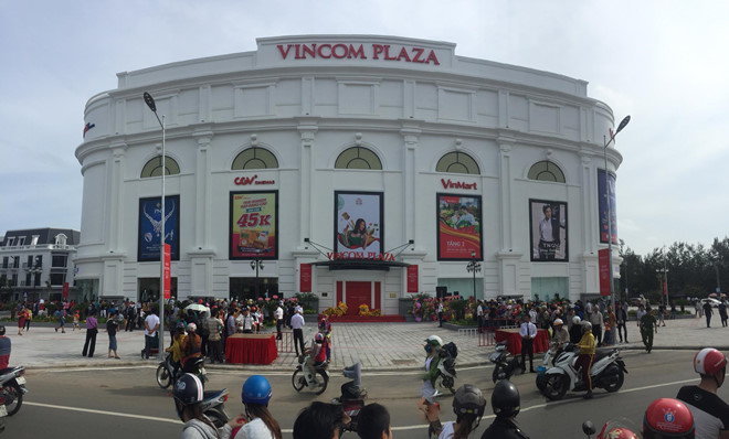 Vincom tiếp tục khai trương 2 trung t&acirc;m thương mại tại Tuy H&ograve;a v&agrave; U&ocirc;ng B&iacute;