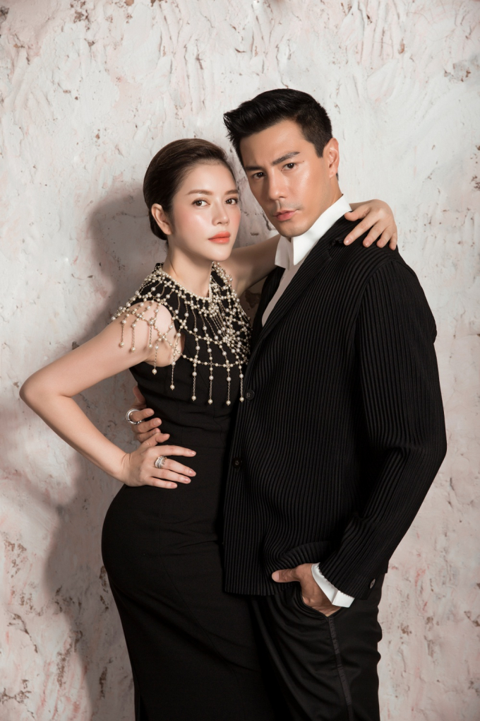 L&yacute; Nh&atilde; Kỳ khoe nhan sắc ki&ecirc;u sa, đ&agrave;i c&aacute;c b&ecirc;n ng&ocirc;i sao nổi tiếng xứ ch&ugrave;a v&agrave;ng Dome Pakorn